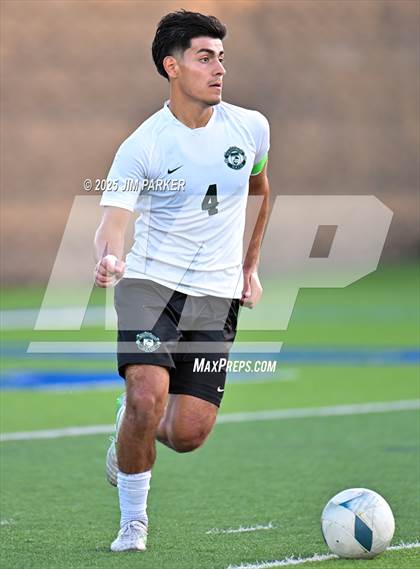 Thumbnail 3 in Walnut Grove vs. Southwest (UIL 5A Soccer Division I Final) photogallery.