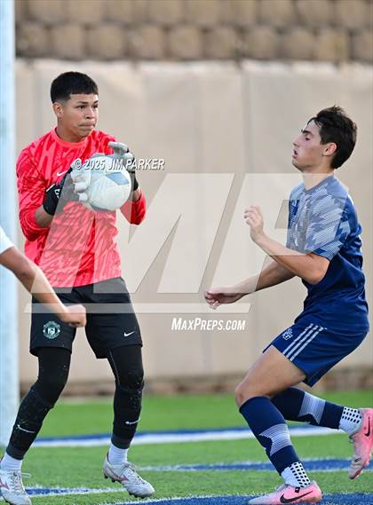 Thumbnail 1 in Walnut Grove vs. Southwest (UIL 5A Soccer Division I Final) photogallery.