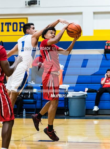 Thumbnail 1 in Del Valle @ Anderson photogallery.