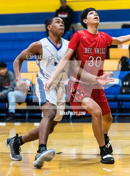 Thumbnail 1 in Del Valle @ Anderson photogallery.