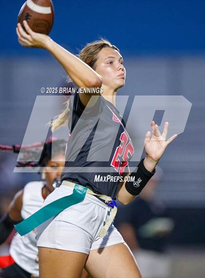 Thumbnail 3 in Decatur vs Grissom photogallery.