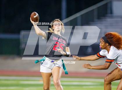 Thumbnail 3 in Decatur vs Grissom photogallery.