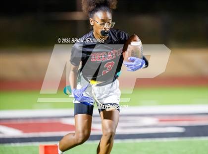 Thumbnail 3 in Decatur vs Grissom photogallery.