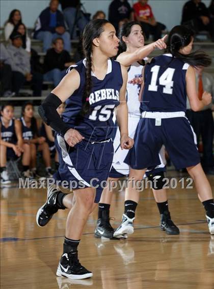 Thumbnail 1 in St. Genevieve vs. Flintridge Prep (CIF SS Playoffs) photogallery.