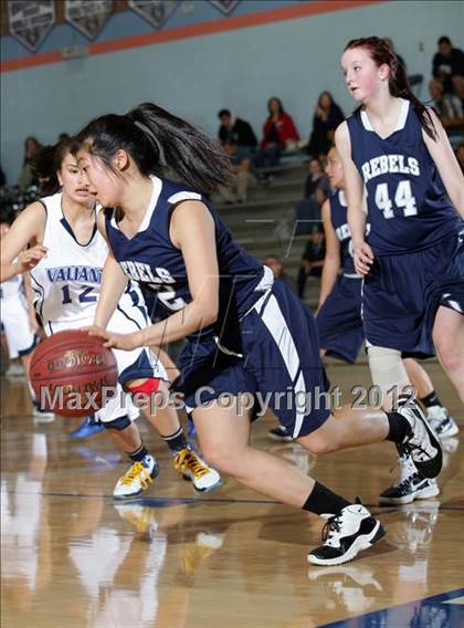 Thumbnail 2 in St. Genevieve vs. Flintridge Prep (CIF SS Playoffs) photogallery.