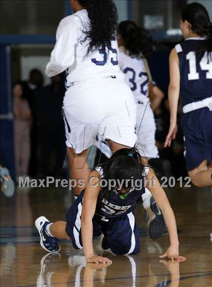 Thumbnail 2 in St. Genevieve vs. Flintridge Prep (CIF SS Playoffs) photogallery.