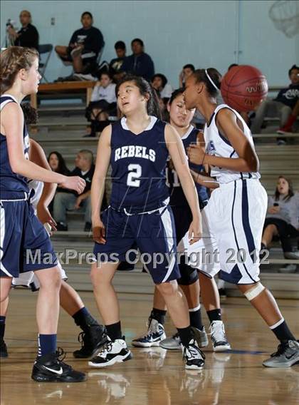 Thumbnail 2 in St. Genevieve vs. Flintridge Prep (CIF SS Playoffs) photogallery.