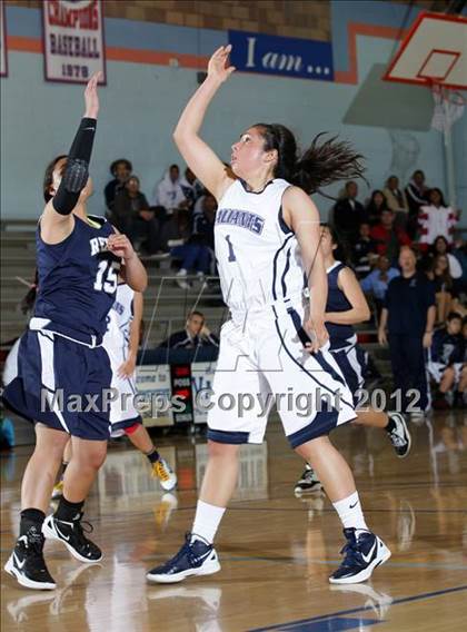 Thumbnail 2 in St. Genevieve vs. Flintridge Prep (CIF SS Playoffs) photogallery.