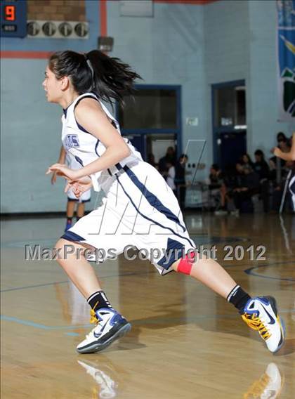 Thumbnail 1 in St. Genevieve vs. Flintridge Prep (CIF SS Playoffs) photogallery.