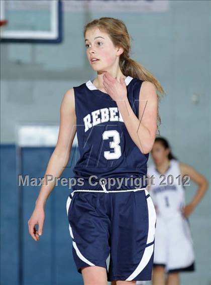 Thumbnail 1 in St. Genevieve vs. Flintridge Prep (CIF SS Playoffs) photogallery.