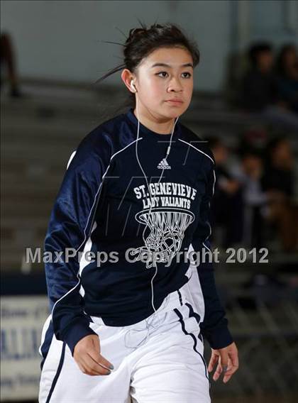 Thumbnail 3 in St. Genevieve vs. Flintridge Prep (CIF SS Playoffs) photogallery.
