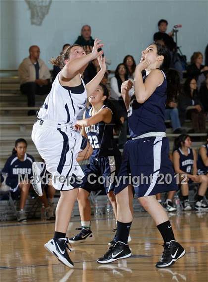 Thumbnail 3 in St. Genevieve vs. Flintridge Prep (CIF SS Playoffs) photogallery.