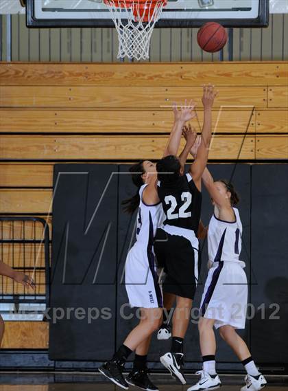 Thumbnail 2 in Rangeview vs. Arvada West photogallery.