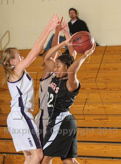 Thumbnail 3 in Rangeview vs. Arvada West photogallery.