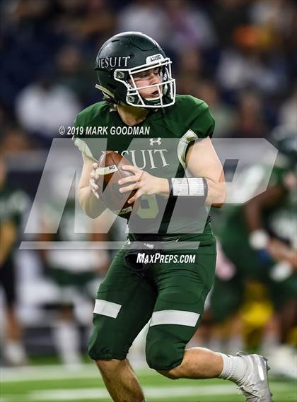 Thumbnail 1 in Cypress Creek vs Strake Jesuit (UIL 6A Regional Playoff) photogallery.