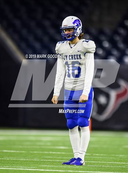 Thumbnail 3 in Cypress Creek vs Strake Jesuit (UIL 6A Regional Playoff) photogallery.