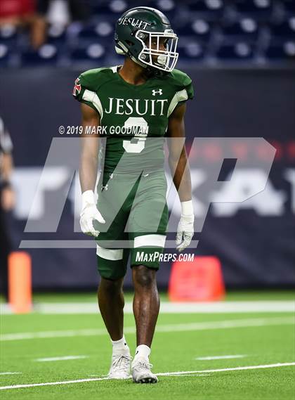 Thumbnail 3 in Cypress Creek vs Strake Jesuit (UIL 6A Regional Playoff) photogallery.