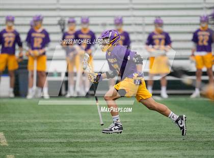 Thumbnail 2 in Issaquah vs. Skyline (WIAA 4A Final) photogallery.