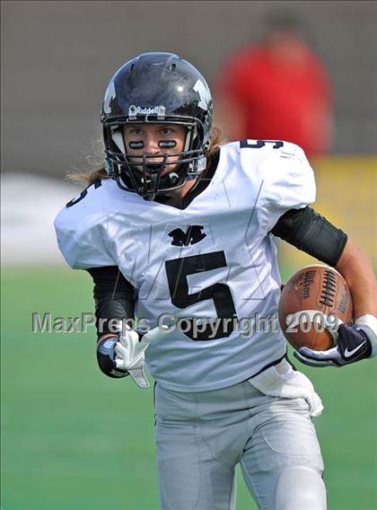 Thumbnail 2 in Martin vs. Trinity (Teaxs 5A Region I D1 Playoffs) photogallery.