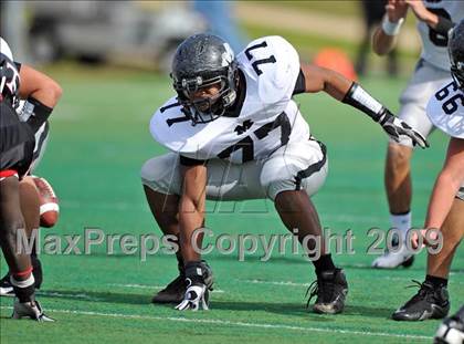 Thumbnail 3 in Martin vs. Trinity (Teaxs 5A Region I D1 Playoffs) photogallery.
