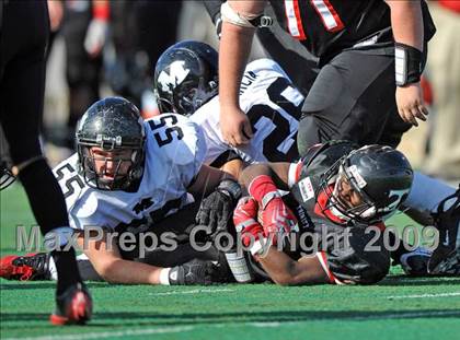 Thumbnail 2 in Martin vs. Trinity (Teaxs 5A Region I D1 Playoffs) photogallery.