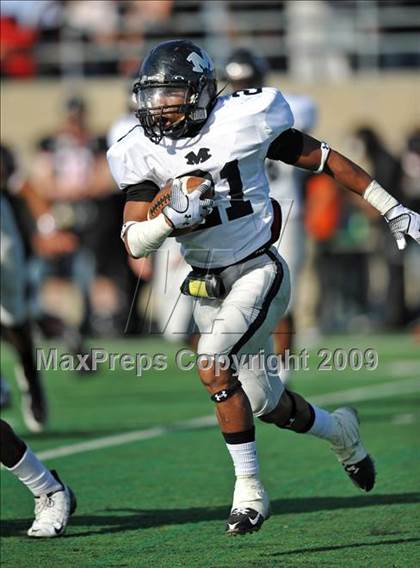 Thumbnail 2 in Martin vs. Trinity (Teaxs 5A Region I D1 Playoffs) photogallery.