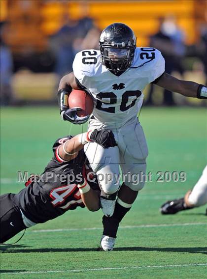 Thumbnail 1 in Martin vs. Trinity (Teaxs 5A Region I D1 Playoffs) photogallery.