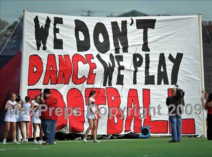 Thumbnail 3 in Martin vs. Trinity (Teaxs 5A Region I D1 Playoffs) photogallery.