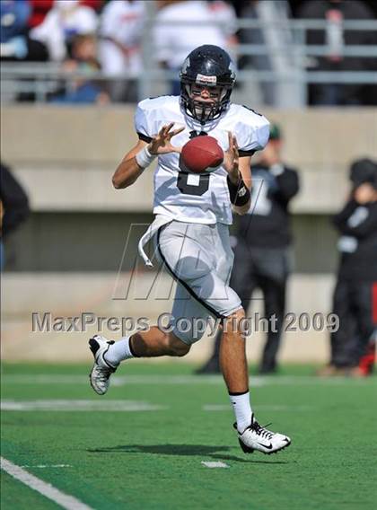 Thumbnail 1 in Martin vs. Trinity (Teaxs 5A Region I D1 Playoffs) photogallery.