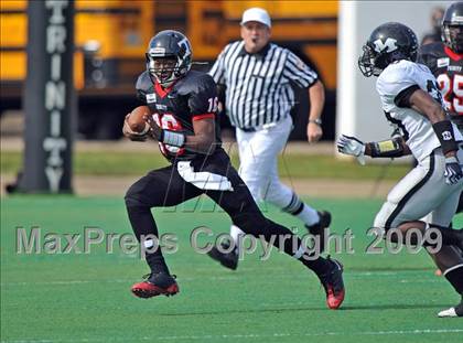 Thumbnail 1 in Martin vs. Trinity (Teaxs 5A Region I D1 Playoffs) photogallery.