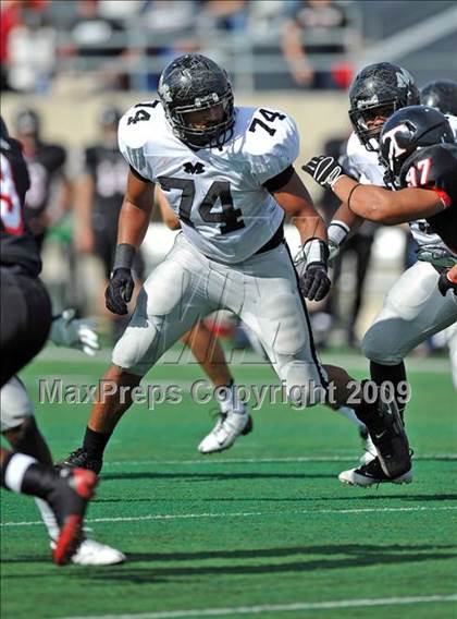 Thumbnail 2 in Martin vs. Trinity (Teaxs 5A Region I D1 Playoffs) photogallery.