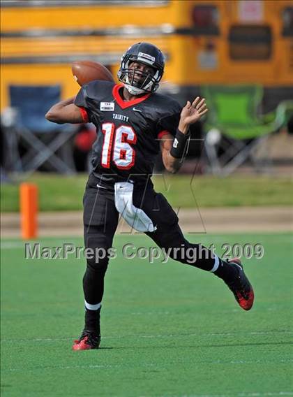 Thumbnail 2 in Martin vs. Trinity (Teaxs 5A Region I D1 Playoffs) photogallery.