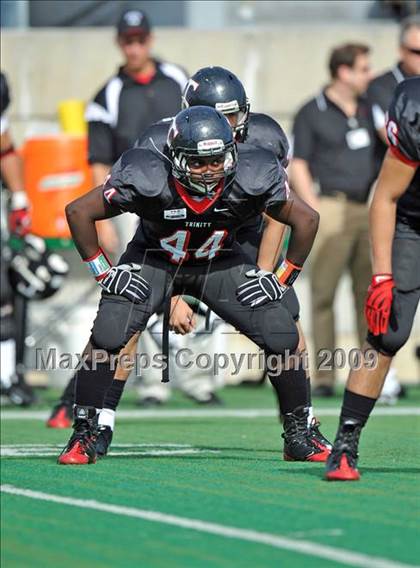 Thumbnail 2 in Martin vs. Trinity (Teaxs 5A Region I D1 Playoffs) photogallery.