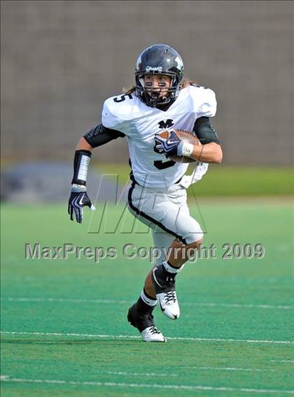 Thumbnail 3 in Martin vs. Trinity (Teaxs 5A Region I D1 Playoffs) photogallery.