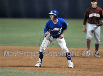 Thumbnail 3 in El Toro vs. Esperanza (Hard 9 National Classic) photogallery.