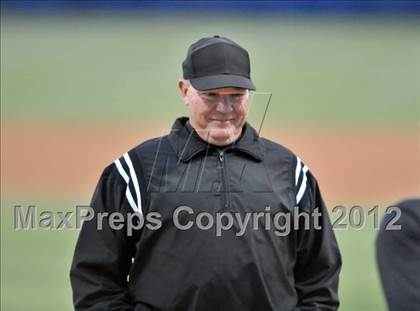Thumbnail 1 in El Toro vs. Esperanza (Hard 9 National Classic) photogallery.