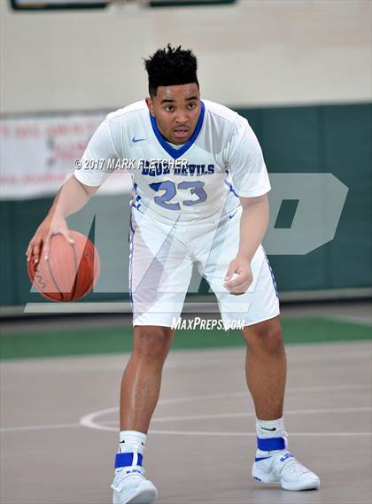 Thumbnail 2 in Hammonton vs Freehold Township (MLK Joe Divito Invitational Showcase) photogallery.