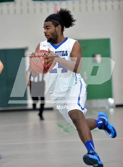 Thumbnail 1 in Hammonton vs Freehold Township (MLK Joe Divito Invitational Showcase) photogallery.