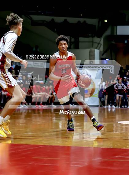 Thumbnail 3 in Clovis West vs. San Joaquin Memorial (CIF Open Division Central Section Championship) photogallery.