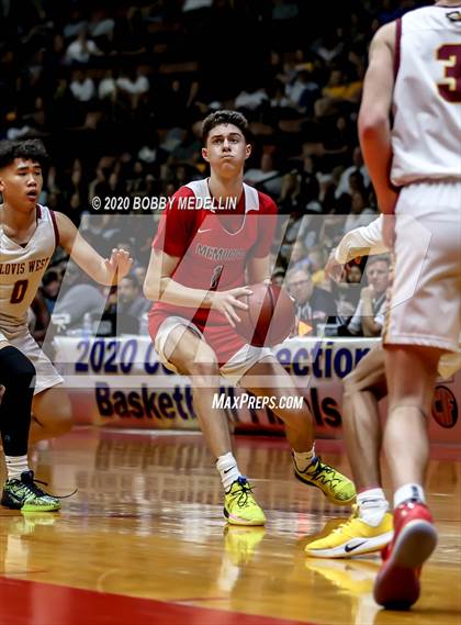 Thumbnail 2 in Clovis West vs. San Joaquin Memorial (CIF Open Division Central Section Championship) photogallery.