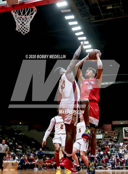Thumbnail 1 in Clovis West vs. San Joaquin Memorial (CIF Open Division Central Section Championship) photogallery.