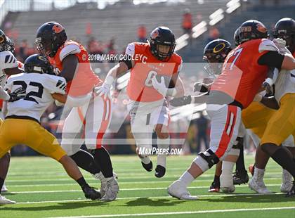 Thumbnail 3 in Rockwall vs. Klein Oak (UIL 6A Regional Semifinal) photogallery.