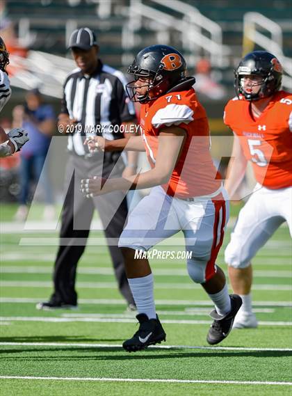 Thumbnail 3 in Rockwall vs. Klein Oak (UIL 6A Regional Semifinal) photogallery.