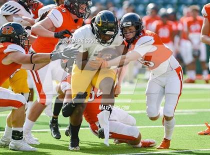 Thumbnail 2 in Rockwall vs. Klein Oak (UIL 6A Regional Semifinal) photogallery.
