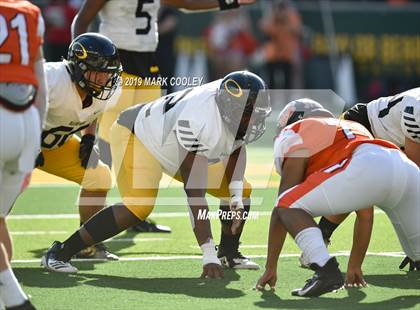 Thumbnail 3 in Rockwall vs. Klein Oak (UIL 6A Regional Semifinal) photogallery.