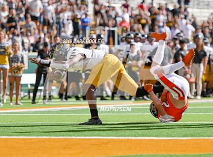 Thumbnail 1 in Rockwall vs. Klein Oak (UIL 6A Regional Semifinal) photogallery.