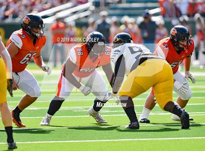 Thumbnail 3 in Rockwall vs. Klein Oak (UIL 6A Regional Semifinal) photogallery.