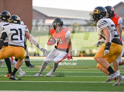 Thumbnail 2 in Rockwall vs. Klein Oak (UIL 6A Regional Semifinal) photogallery.