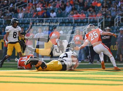 Thumbnail 2 in Rockwall vs. Klein Oak (UIL 6A Regional Semifinal) photogallery.
