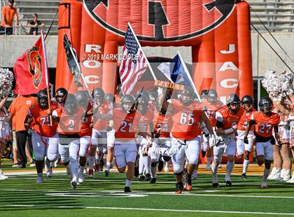 Thumbnail 3 in Rockwall vs. Klein Oak (UIL 6A Regional Semifinal) photogallery.